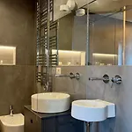 Citylife Design - Tre Torri Апартаменты *